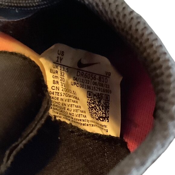 Nike Phantom GT2 Academy DF Soccer Cleats Youth Sizy 1 Black/Brown - Picture 9 of 9